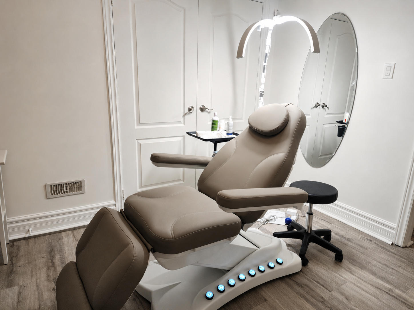 Treatment room at RAZ Medical Aesthetic Clinic